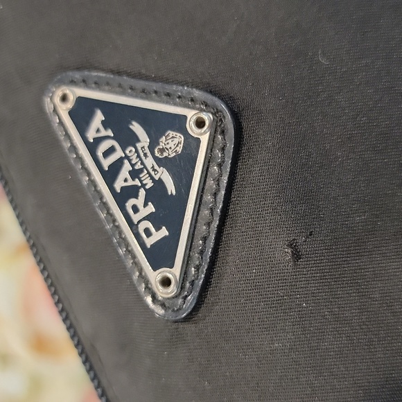 Authentic Prada pouch - Picture 7 of 8